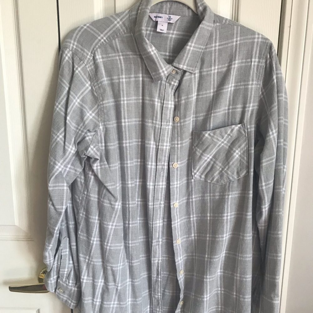 Gray plaid Old Navy Tunic style shirt
